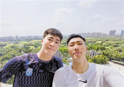 外遇我的妻子朋友2